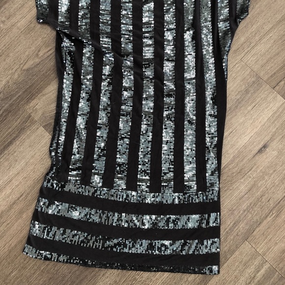 Fancy sequin dress from Arden B - Picture 2 of 3